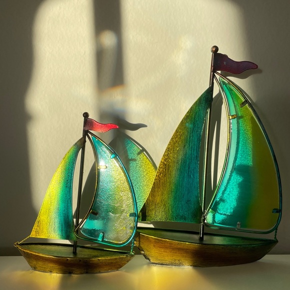 Stained glass sail boat - Picture 10 of 11